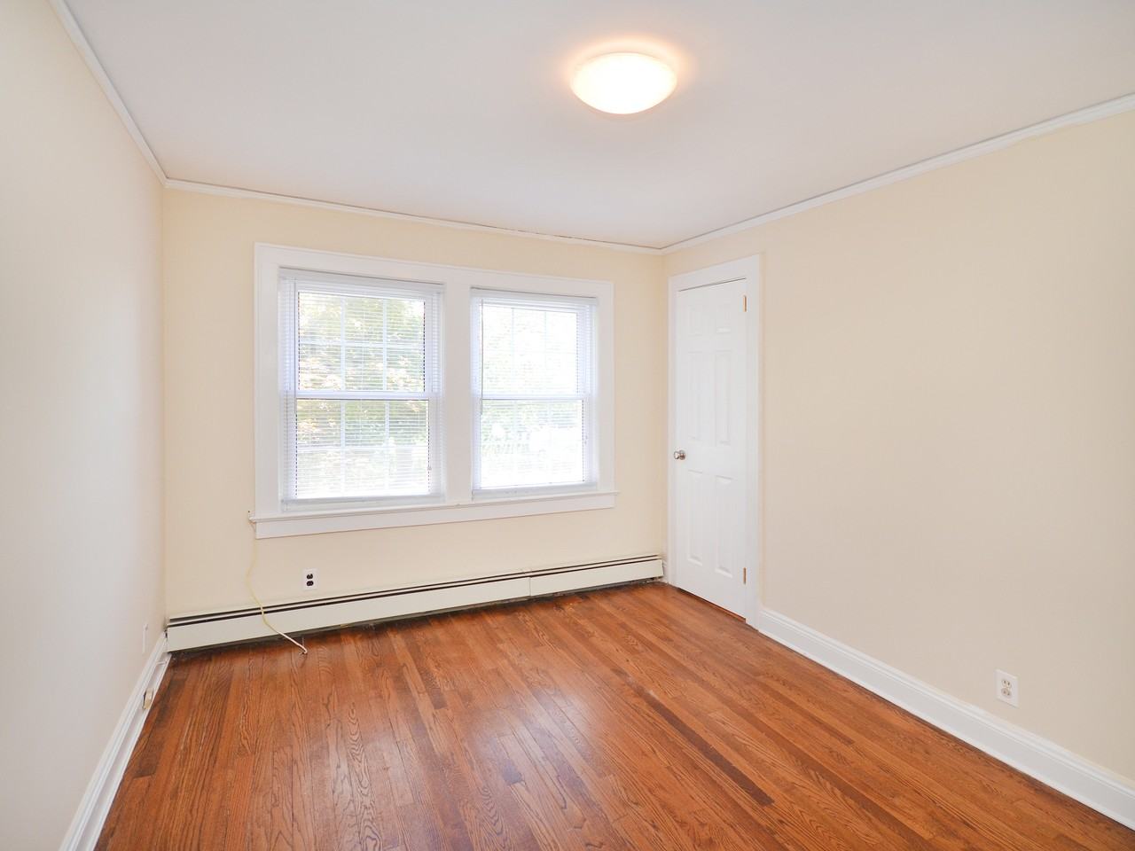 21 Gaynor Ave - Photo 2 of 10