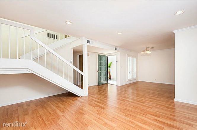 602 Celestial Ln - Photo 3 of 12