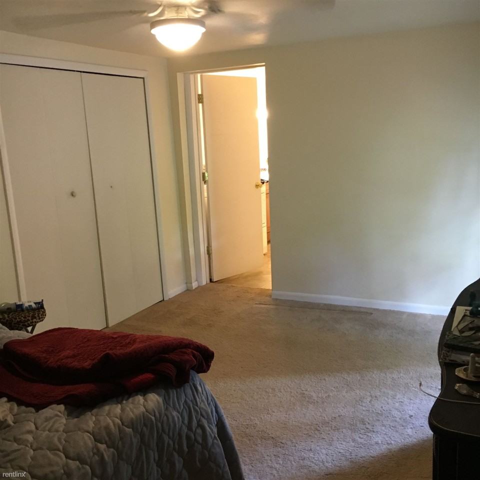 14831 SW 170th St - Photo 2 of 10