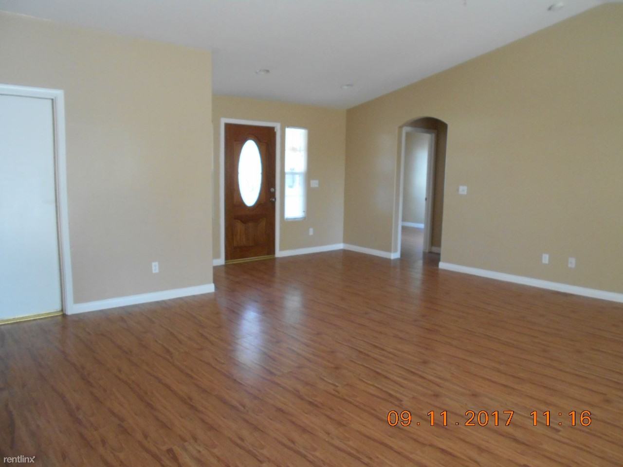 11703 Hyperion Ave - Photo 2 of 24