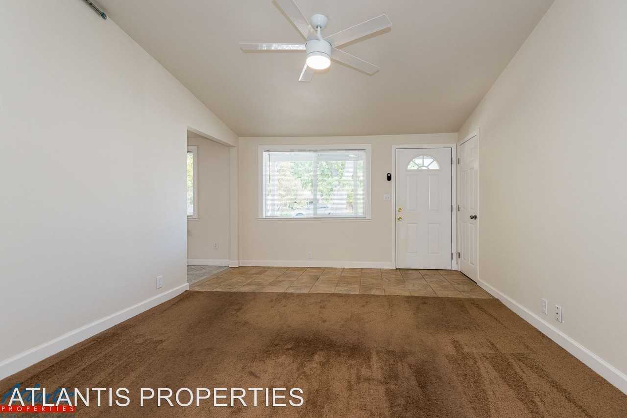 1817 Doane Ave - Photo 3 of 9