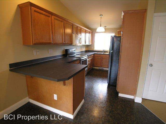 4914 N Highland St - Photo 3 of 30