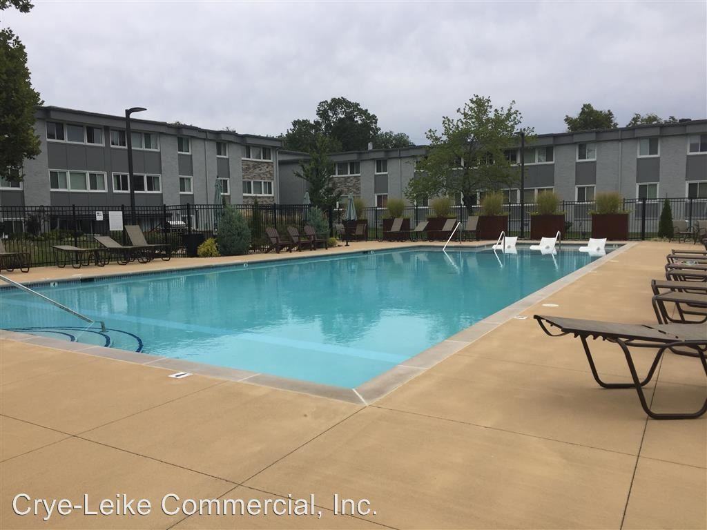 1900 Richard Jones Rd #S8