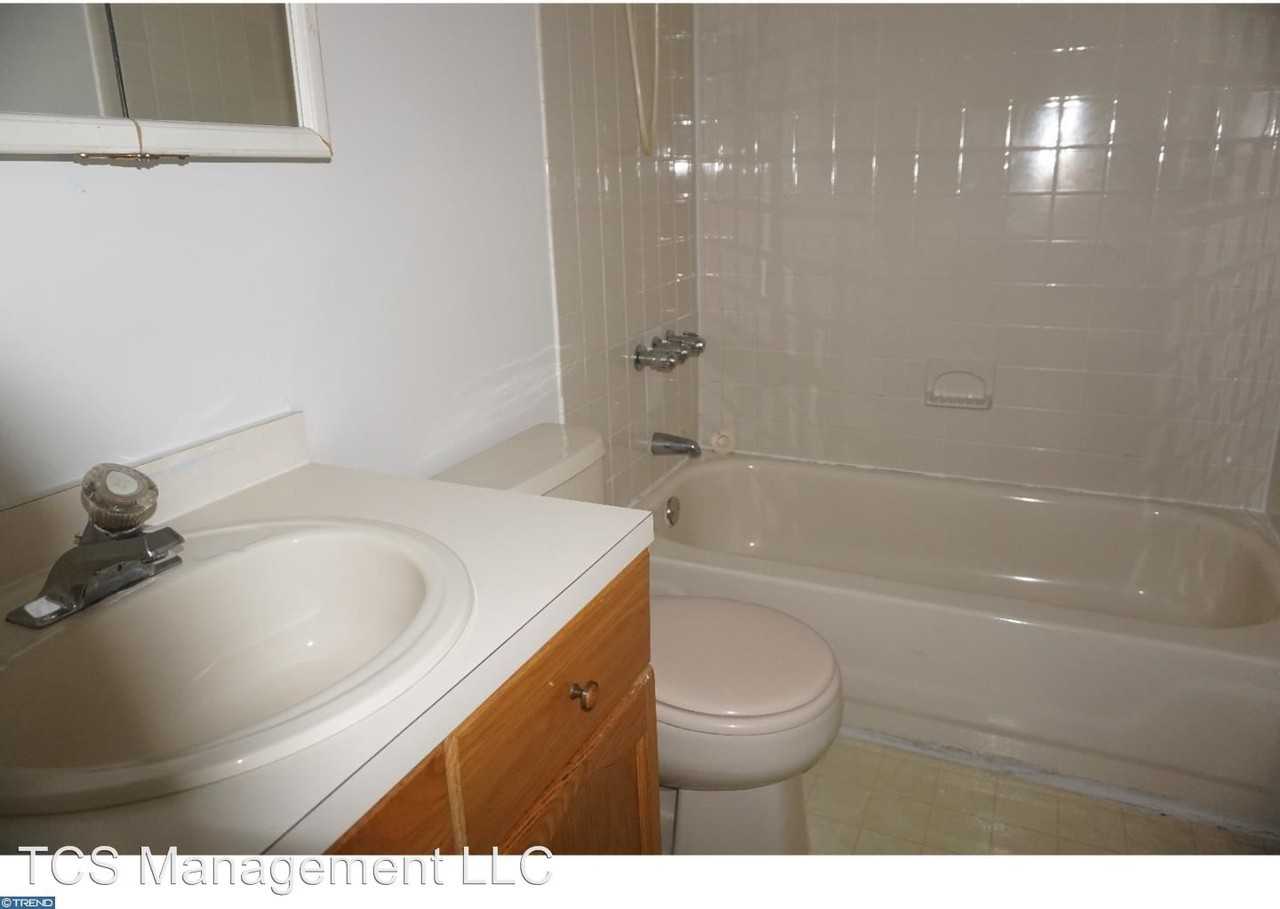 108 Carlton Ct - Photo 2 of 7
