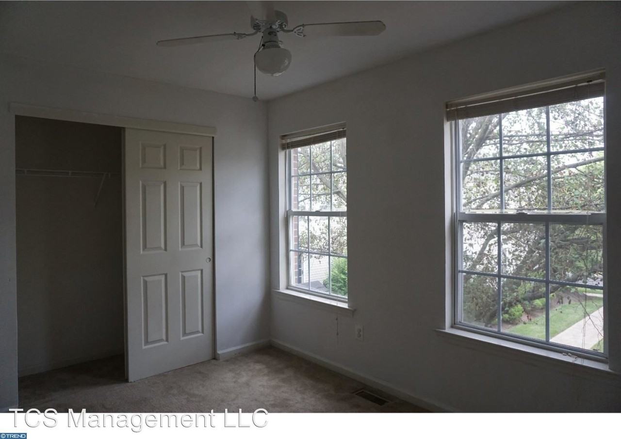 108 Carlton Ct - Photo 3 of 7