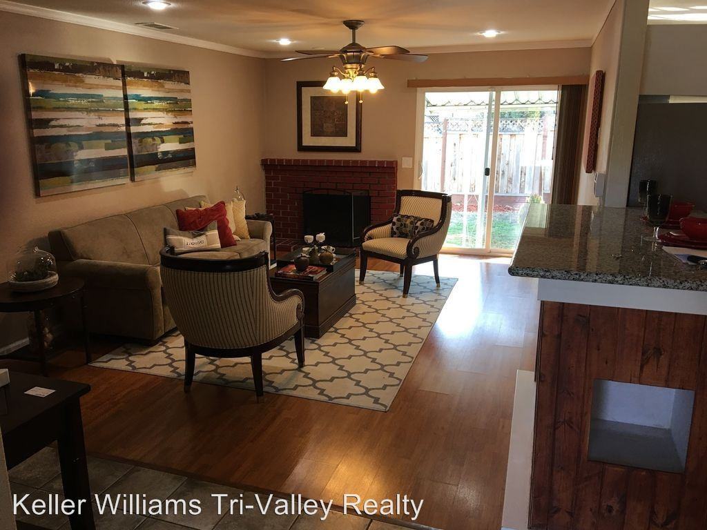 7533 Braidburn Ave - Photo 3 of 8