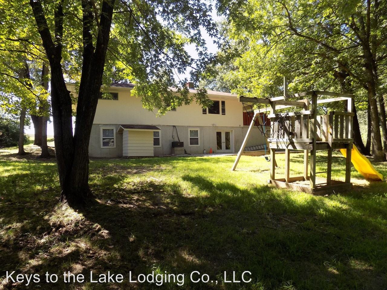 1062 N Business Rte 5 - Photo 2 of 21