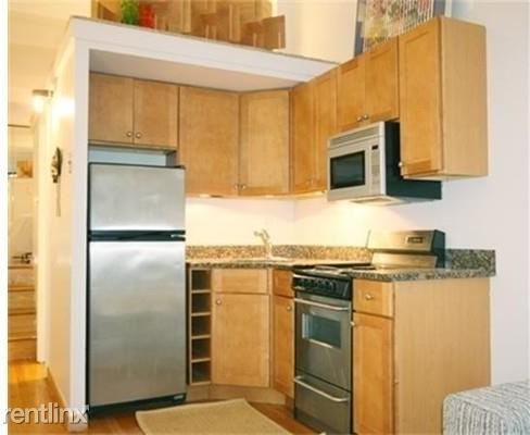 12 Stoneholm St #313