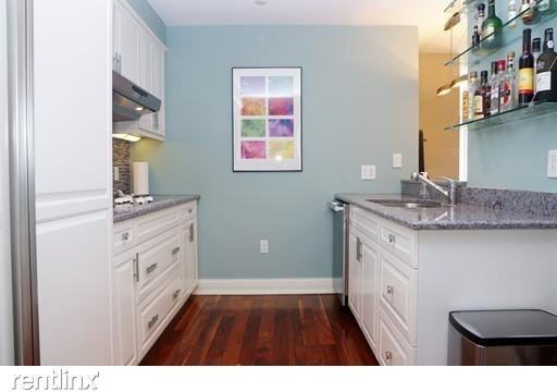 1 Huntington Ave - Photo 3 of 10