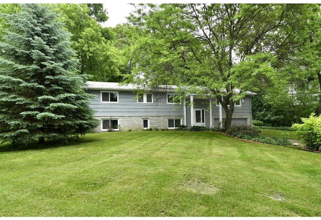 16020 Temple Dr - Photo 2 of 17