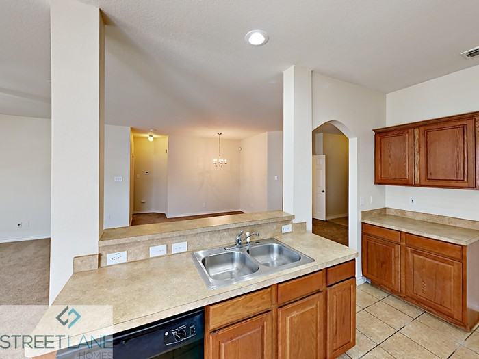 3153 Evangeline Rd - Photo 3 of 14