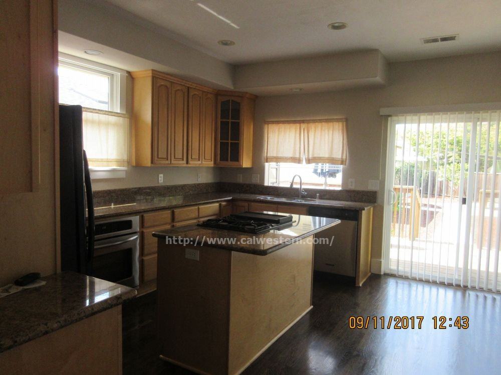 111 N Willard Ave - Photo 2 of 12