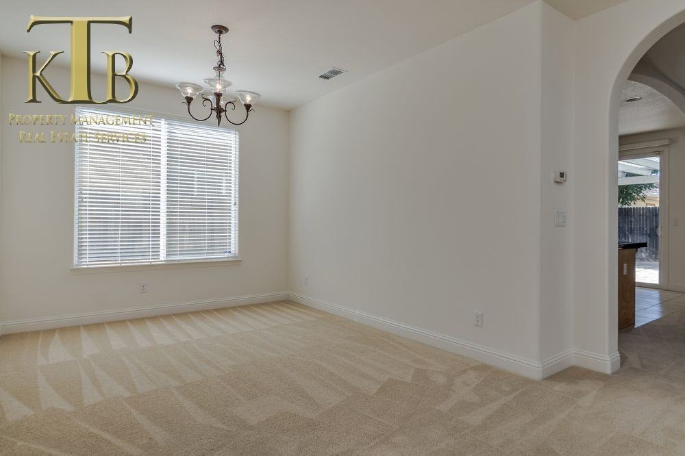 12233 Canyonlands Dr - Photo 3 of 15