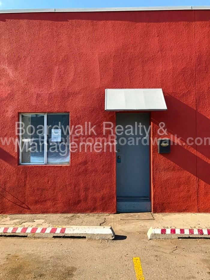 3925 State St #C - Photo 2 of 3