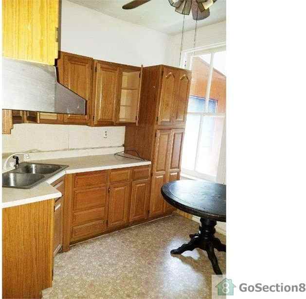 4311 Page Blvd #B - Photo 3 of 12