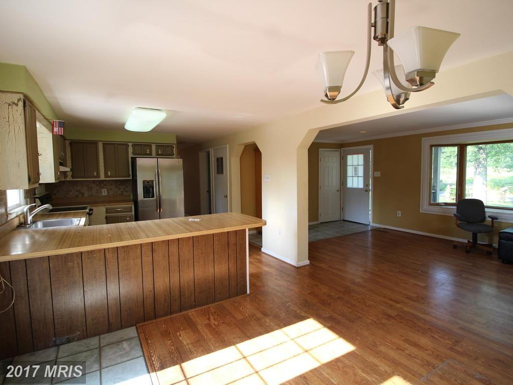 15800 Budd Rd - Photo 3 of 16