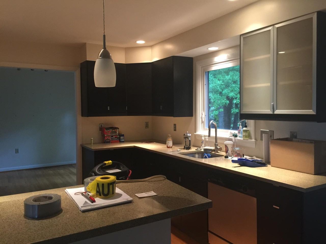 102 Lakeview Dr - Photo 3 of 13