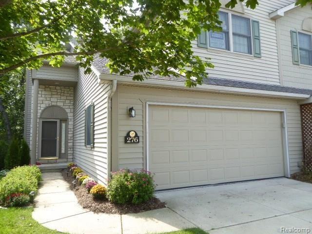 276 Stratford Ln #30 - Photo 3 of 31