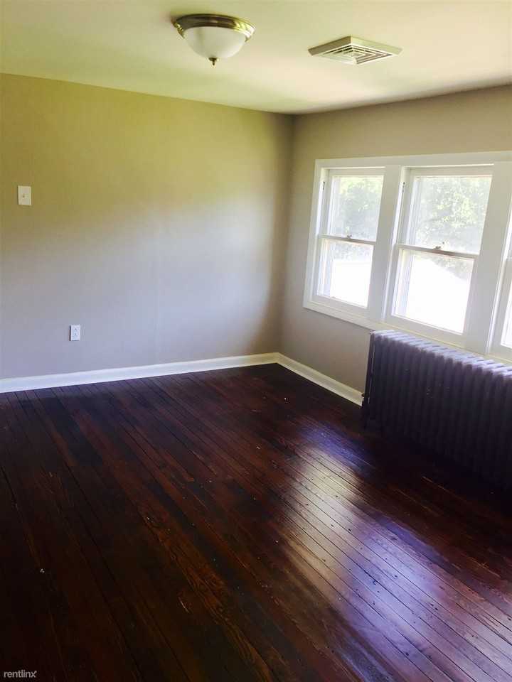 67 Apple Ave - Photo 3 of 11