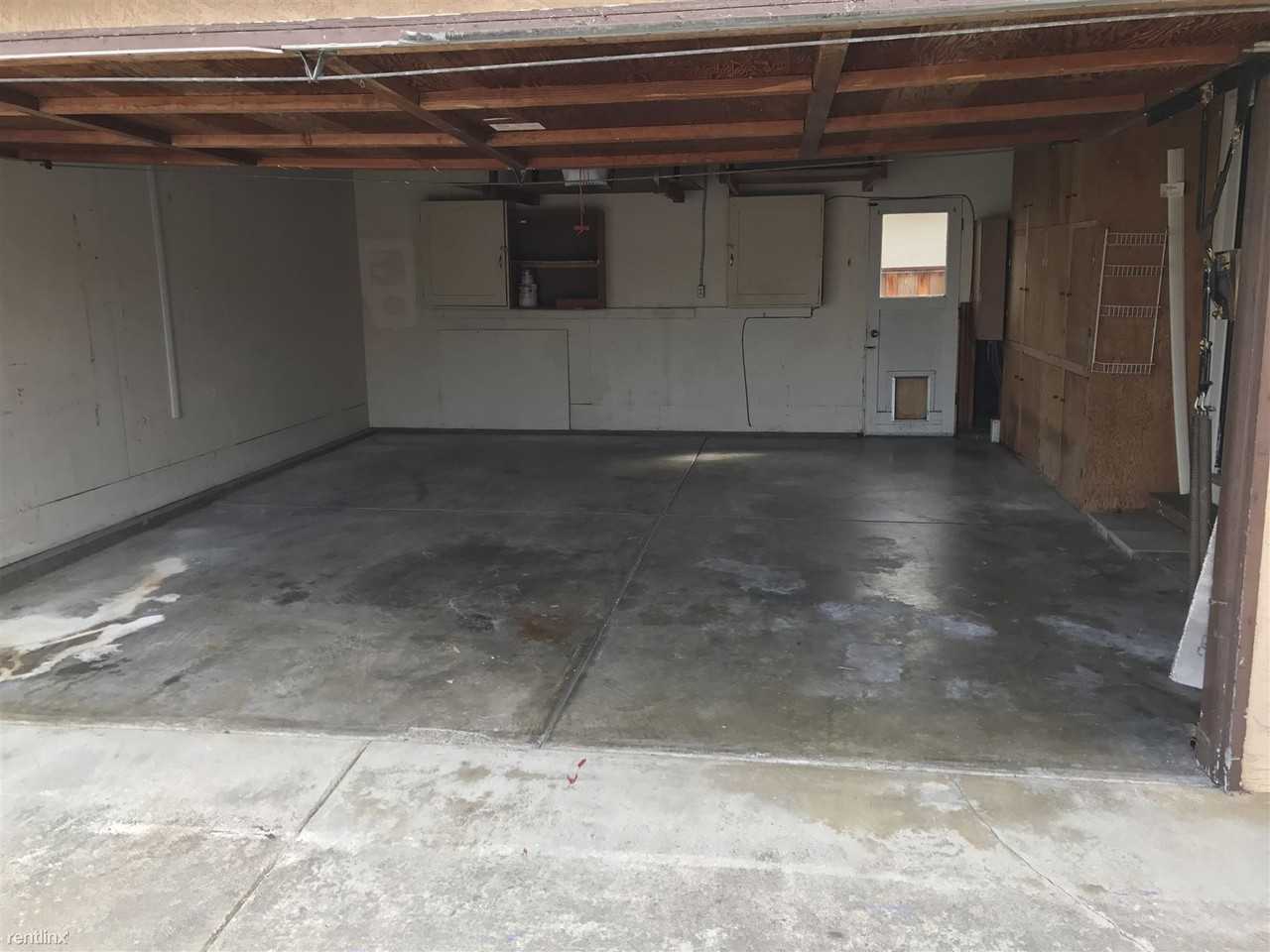 910 Haddock St - Photo 2 of 16