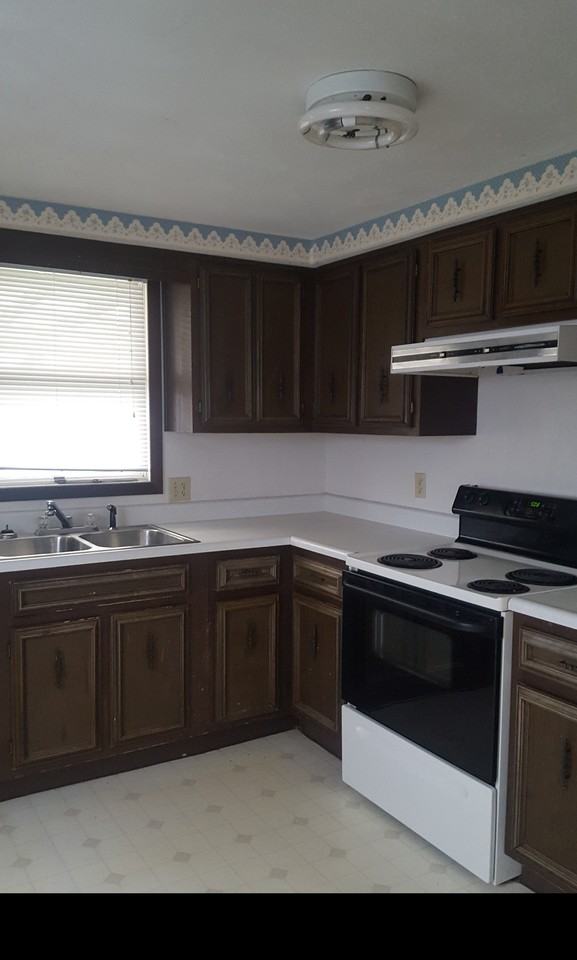 8 Woodside Dr - Photo 2 of 6