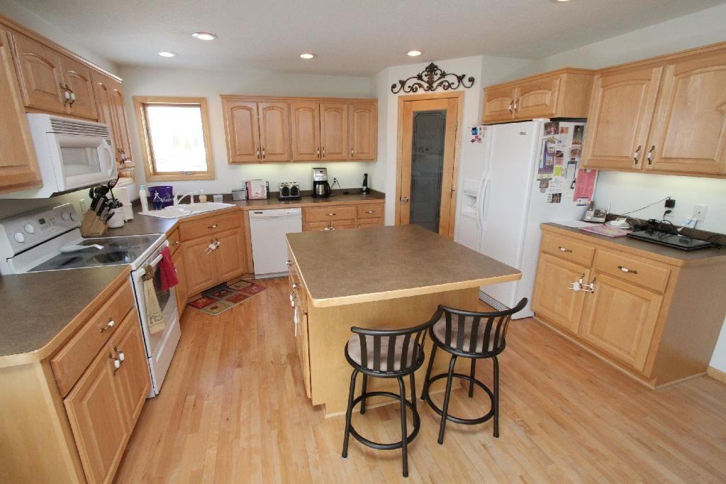 4521 Lasalle Ave - Photo 2 of 19