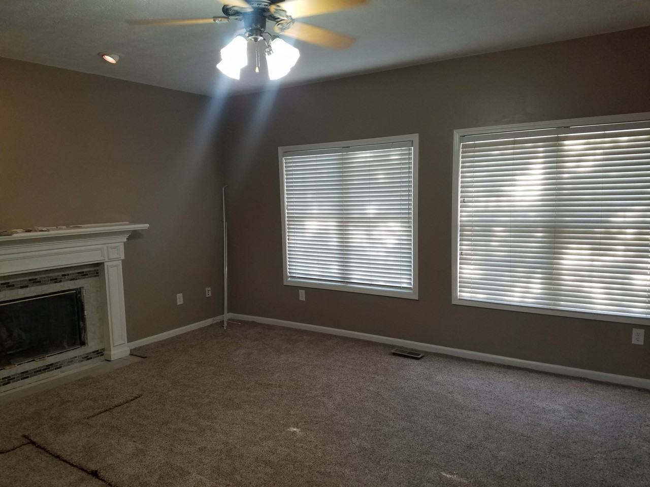 741 Montgomery Dr - Photo 3 of 9