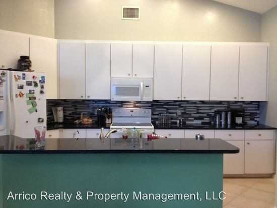 9319 Sunnyoak Dr - Photo 3 of 15