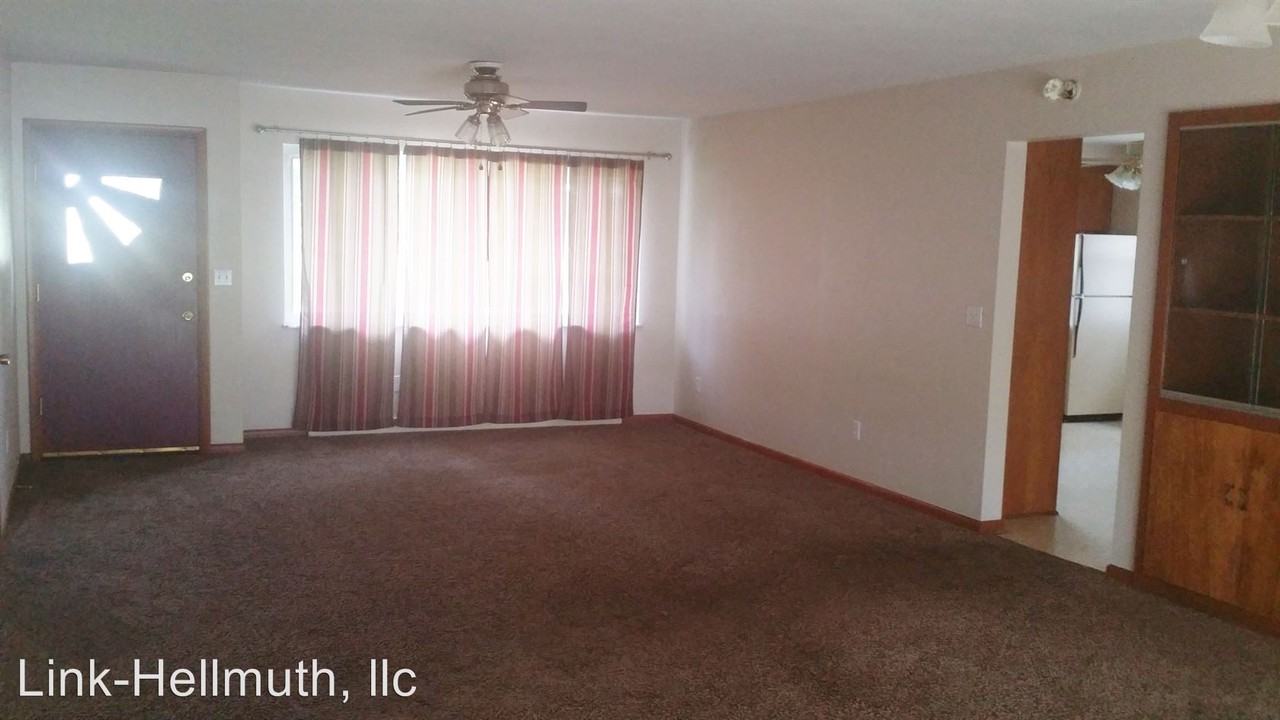 6837 Morris Rd - Photo 3 of 10