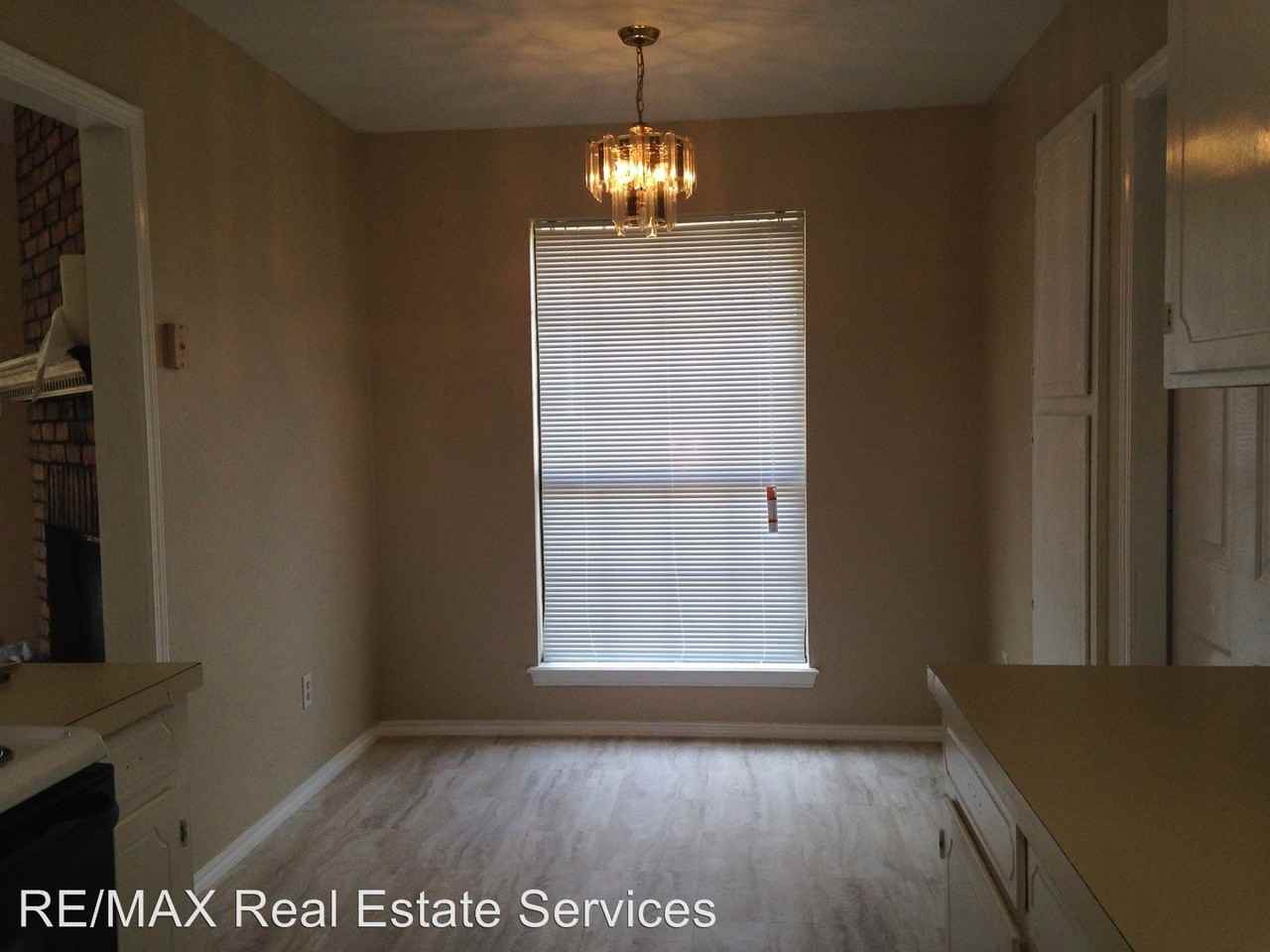 4816 Green Forest Cir - Photo 3 of 11