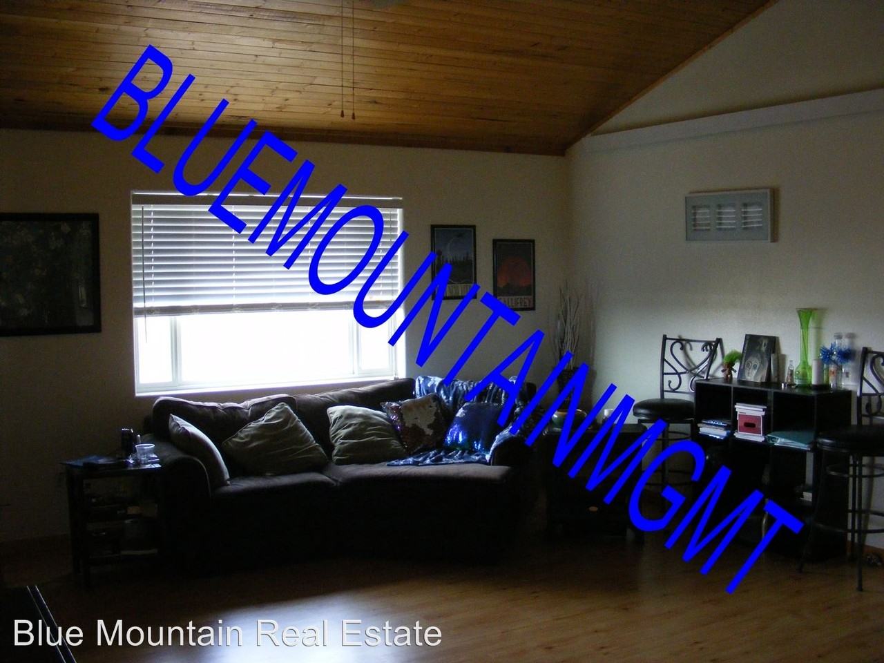 11155 Eureka Rd - Photo 3 of 5