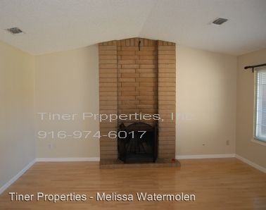 11044 New River Cir - Photo 2 of 9