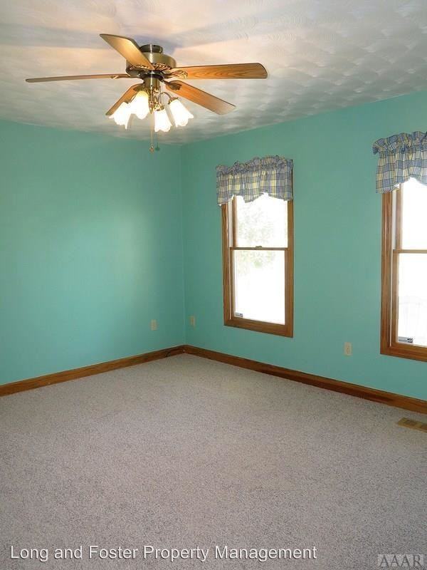 142 S Trotman Rd - Photo 2 of 17