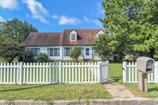 614 W Main St - Photo 2 of 33