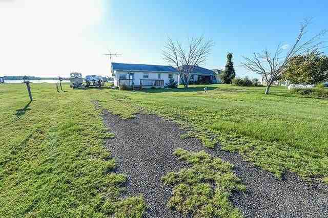 5552 Bowen Rd - Photo 2 of 34