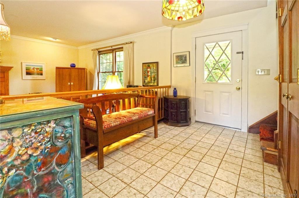 21 Hunters Trail - Photo 3 of 38