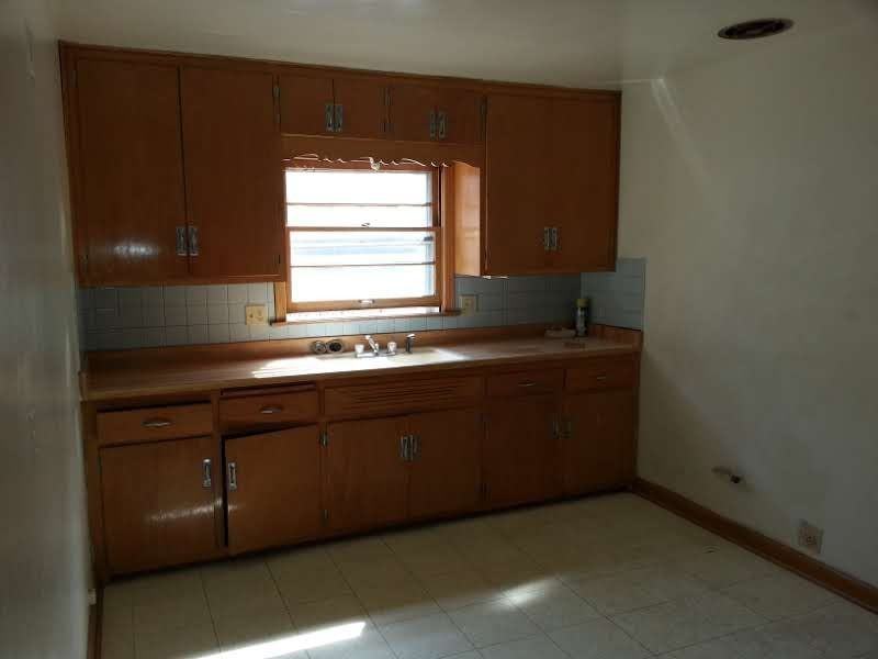 3212 N 54th St - Photo 2 of 17