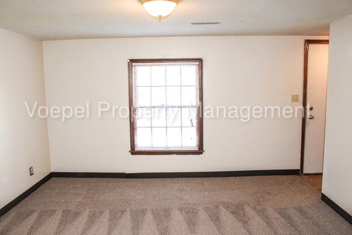 7211 Montana Ave - Photo 2 of 8