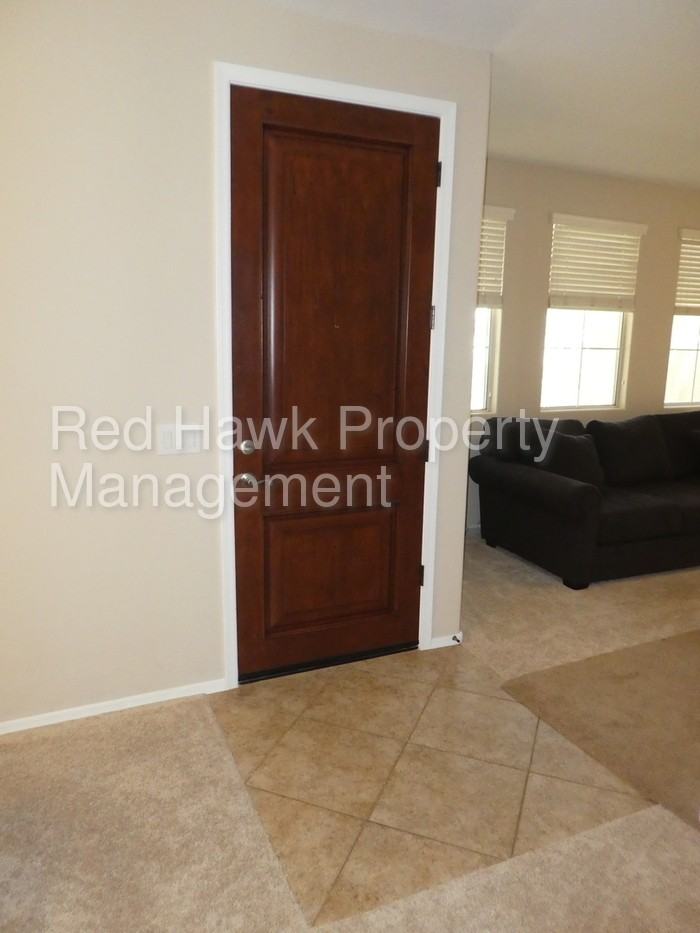 4344 E Carla Vista Dr - Photo 3 of 20