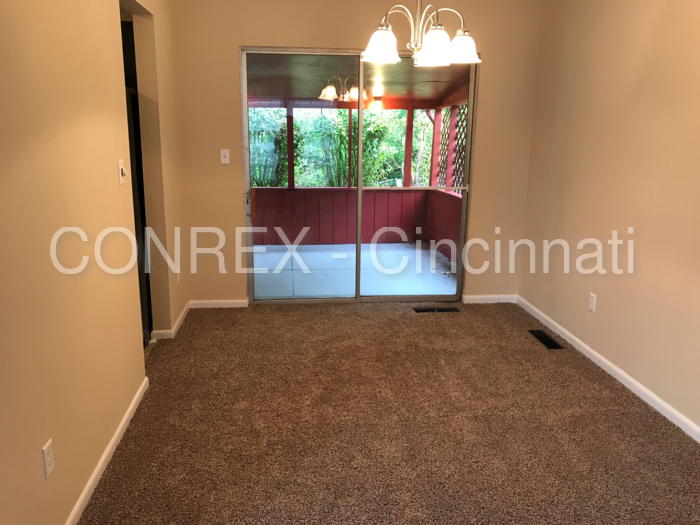 10580 Breedshill Dr - Photo 3 of 10