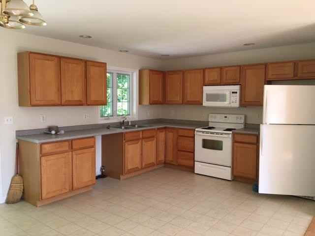 86 Winter St - Photo 2 of 10