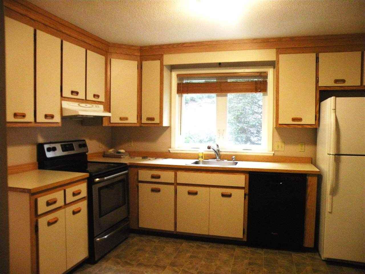 2 Rosemary Ct - Photo 2 of 22