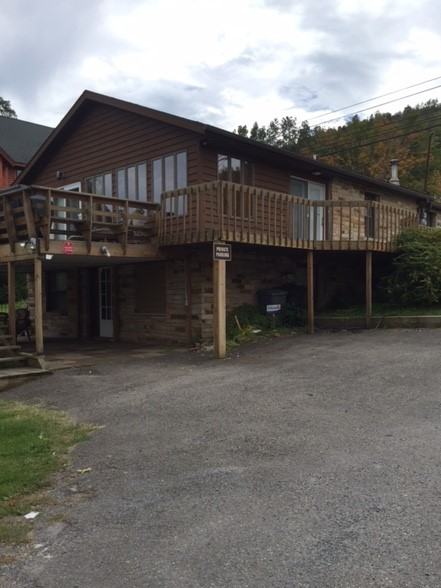 20698 Garrett Hwy - Photo 3 of 13