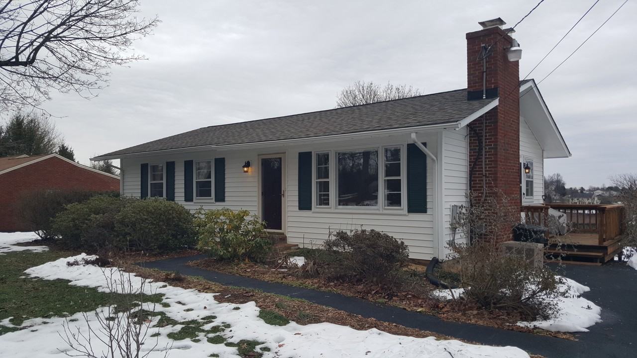 11838 Browningsville Road - Photo 2 of 41