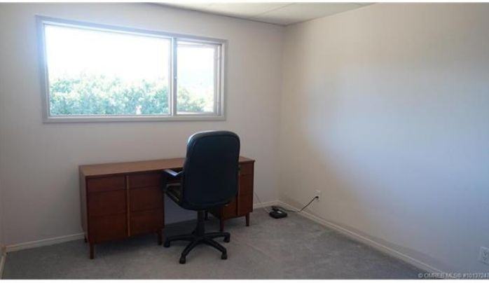 8401 Lakeview Drive - Photo 3 of 10