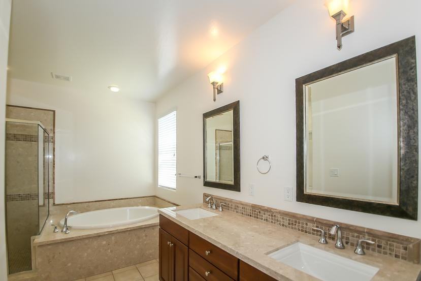 10507 Coronado Pointe Dr - Photo 2 of 5