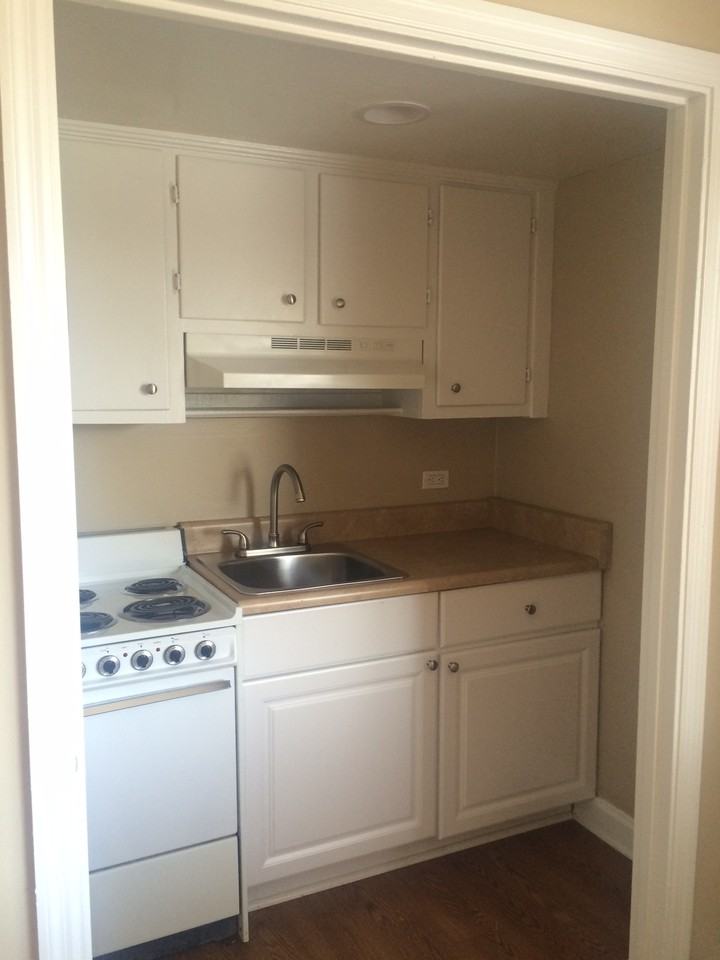 Highland Towers - Photo 2 of 13