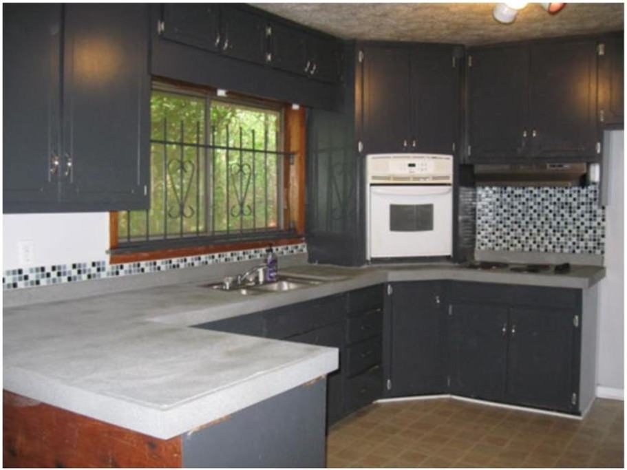 1433 Oldfield Rd - Photo 3 of 4