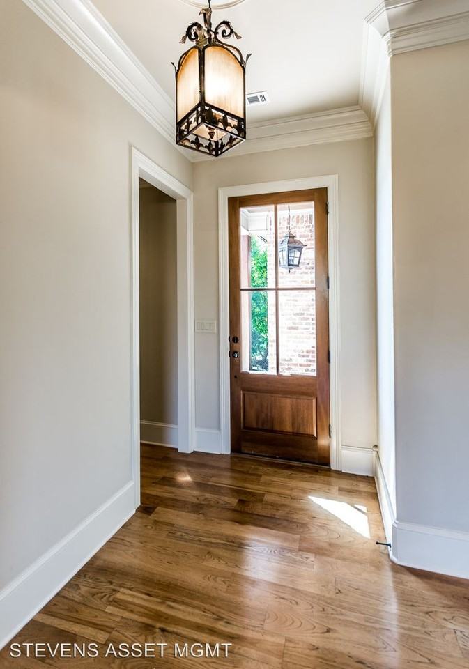 4715 Taldon Ln - Photo 3 of 25