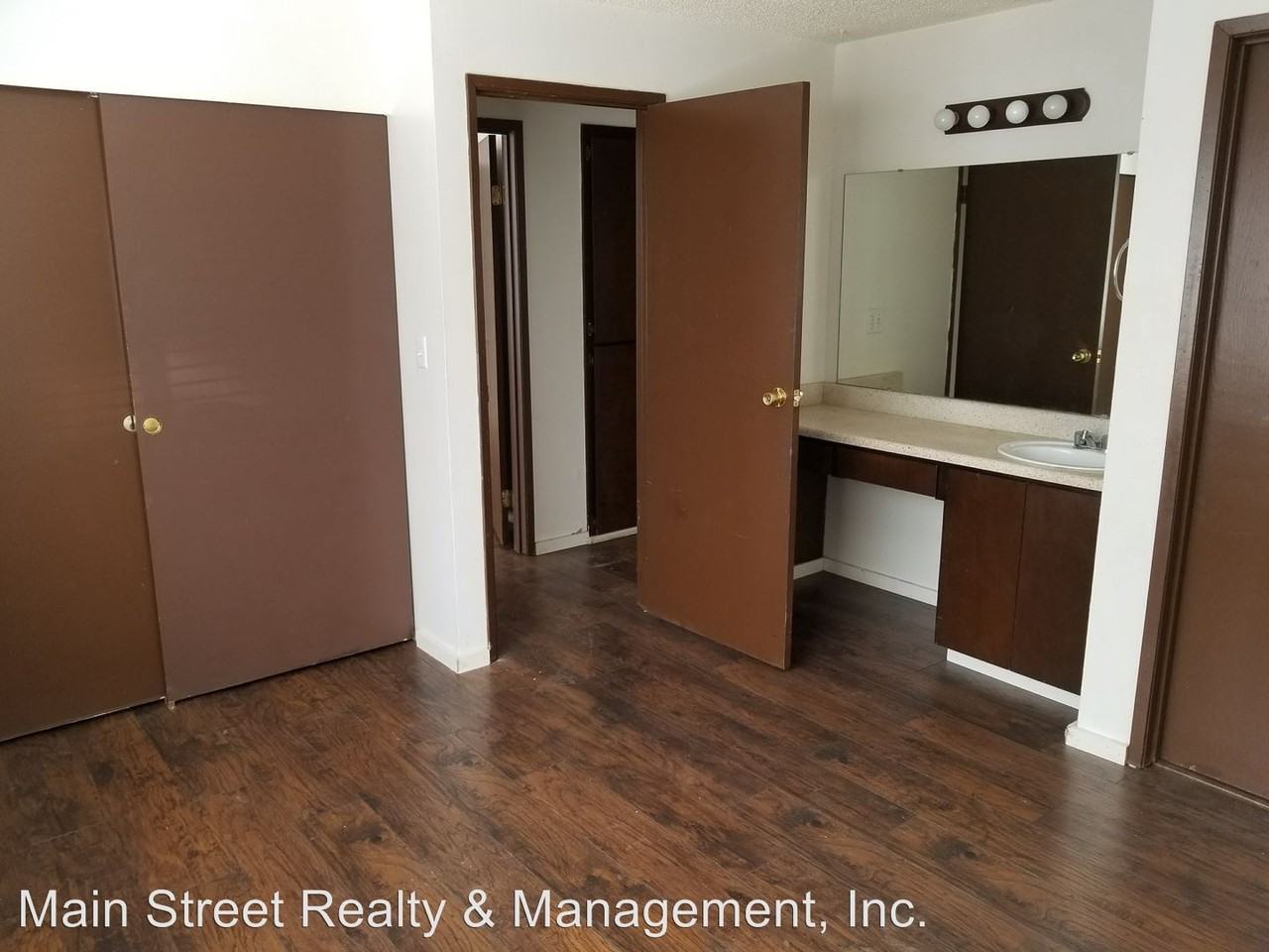 4018 S Warner St - Photo 3 of 5